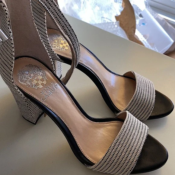 VINCE CAMUTO Sandals VC Corlina Striped Canvas Heels for Women Sz 7 / 37 - Picture 4 of 7